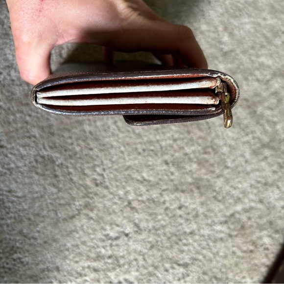 Louis Vuitton long wallet - Picture 3 of 6